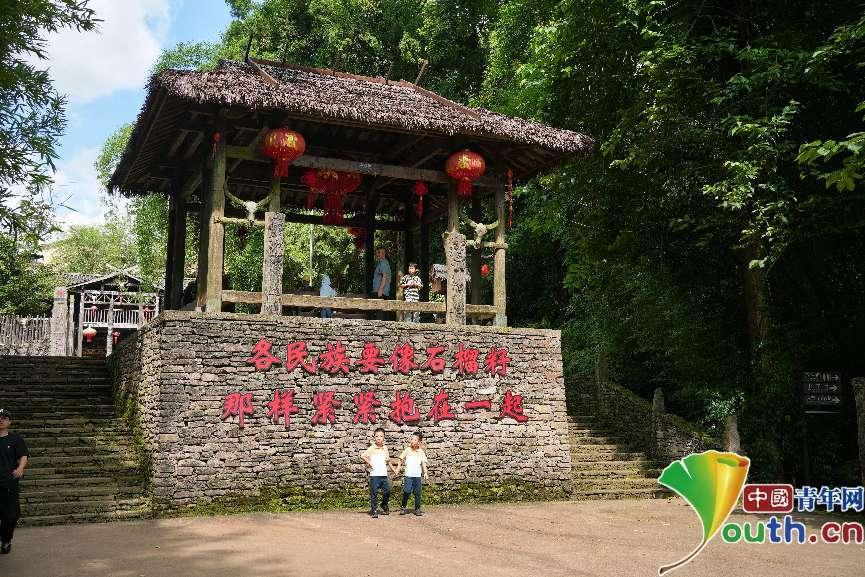 法润彩云南 | 法治“和谐曲”让民族团结欢歌越唱越响亮__法润彩云南 | 法治“和谐曲”让民族团结欢歌越唱越响亮