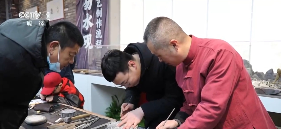 _新年大餐主题_新春餐会秀