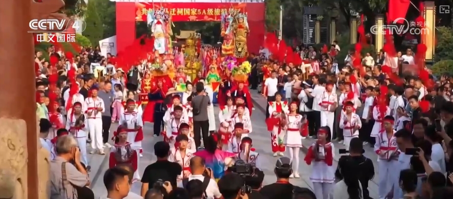 热闹的节日氛围_热闹的旅游景点有哪些_