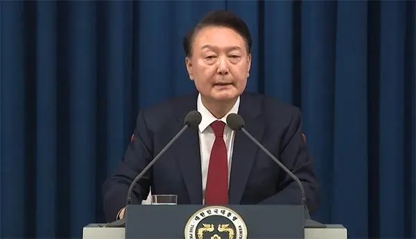 韩国6小时戒严闹剧，尹锡悦“政治自杀”