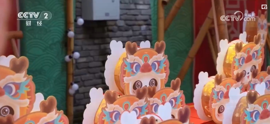 _迎新春活动“花样”翻新 沉浸式感受“烟火里的中国年”_迎新春活动“花样”翻新 沉浸式感受“烟火里的中国年”