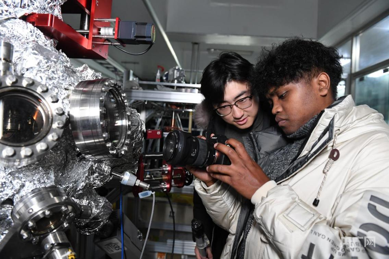 【人民城市·温情中国】“博”出发展新天地 共绘幸福“同心圆”_【人民城市·温情中国】“博”出发展新天地 共绘幸福“同心圆”_