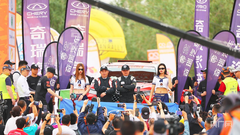 【新质新造】新疆文旅点亮“第九产业” 奔赴“诗和远方”__【新质新造】新疆文旅点亮“第九产业” 奔赴“诗和远方”