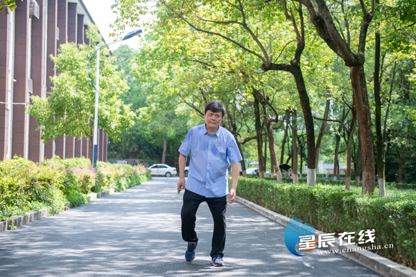 _青春心歌曲_青春心歌词是什么意思