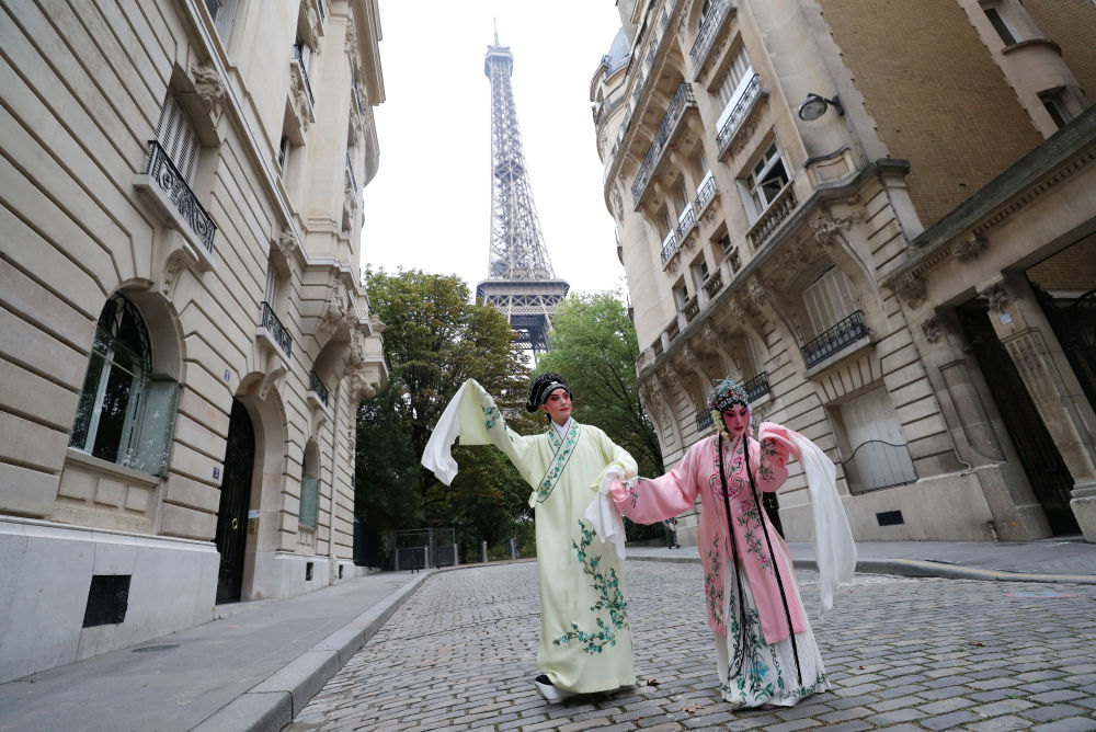 携手向着未来前进——感悟习近平主席两场历史性演讲的时代意义__携手向着未来前进——感悟习近平主席两场历史性演讲的时代意义