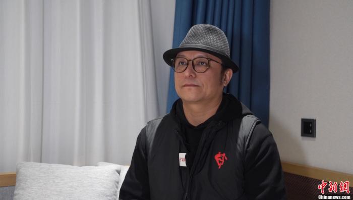 阿勒泰直飞内地航线__阿勒泰国门