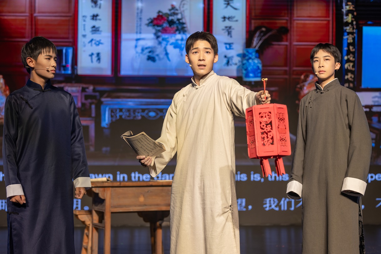 上海红色的大桥叫什么名字_上海红色文化大赛_