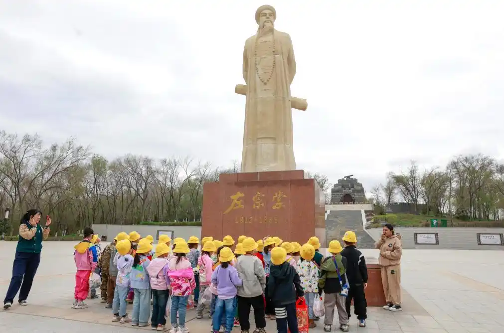 探寻乌鲁木齐_文化根基文化自信_