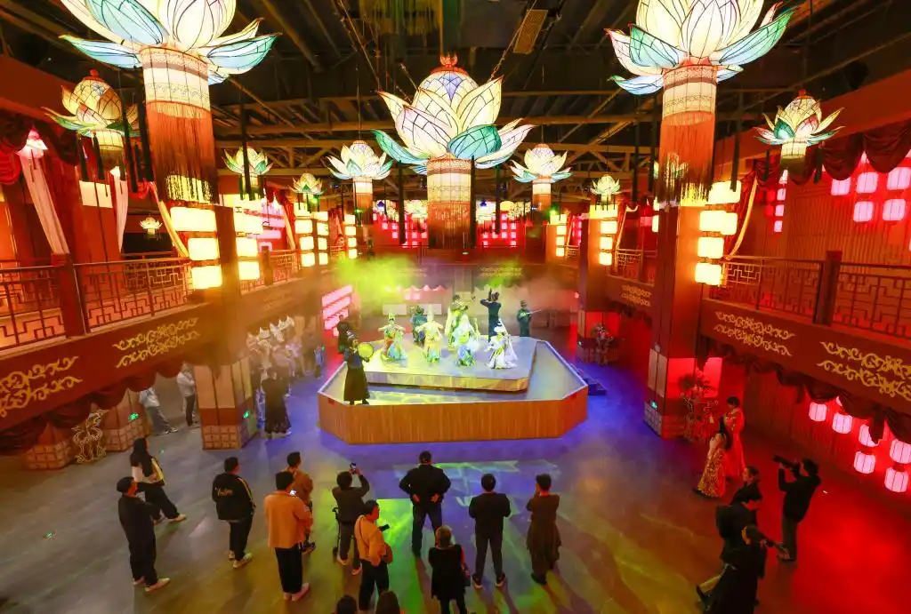 探寻乌鲁木齐__文化根基文化自信