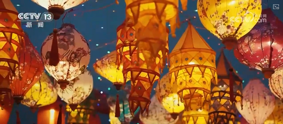 “中国风”吹向了世界 “非遗+文创”给你不一样的“年味儿”_“中国风”吹向了世界 “非遗+文创”给你不一样的“年味儿”_