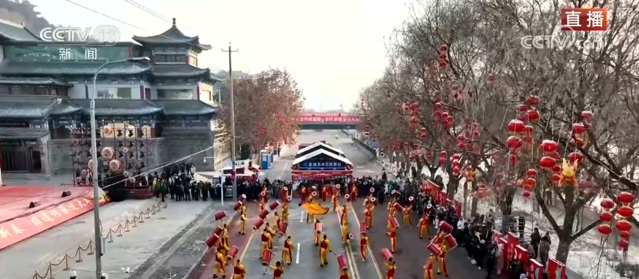 “中国风”吹向了世界 “非遗+文创”给你不一样的“年味儿”_“中国风”吹向了世界 “非遗+文创”给你不一样的“年味儿”_