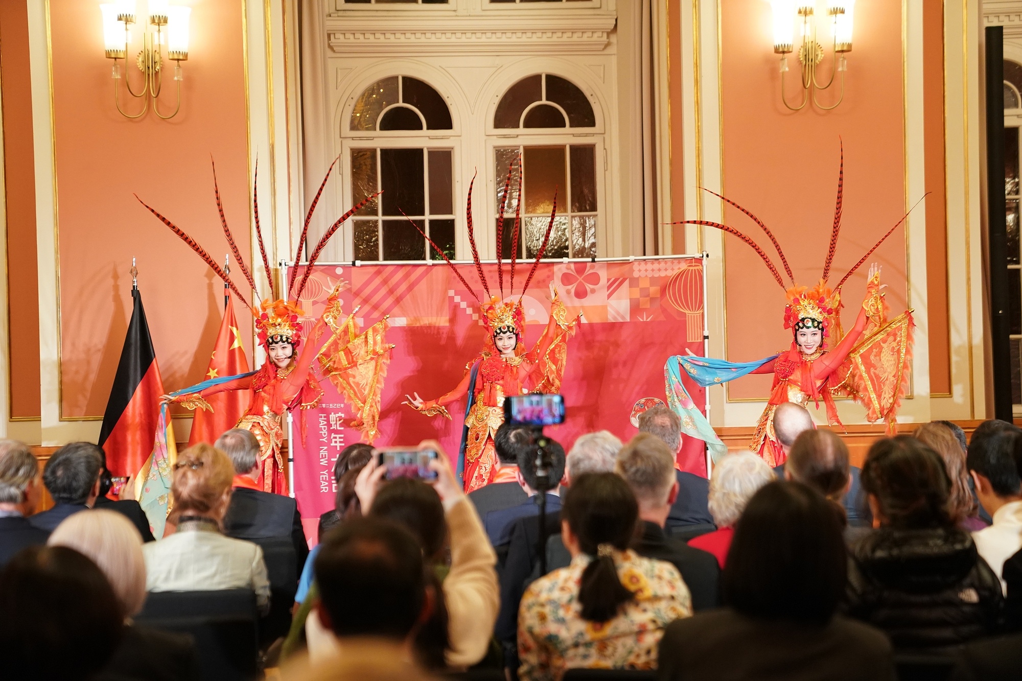 非物质文化遗产春节晚会__春节非遗活动策划方案